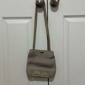 Nine West Taupe Shoulder Bag Adorable ☺️